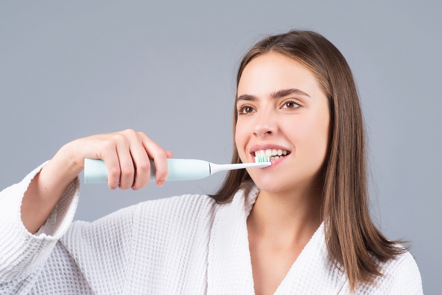 Electric Toothbrushes Offer One More Reason to Smile